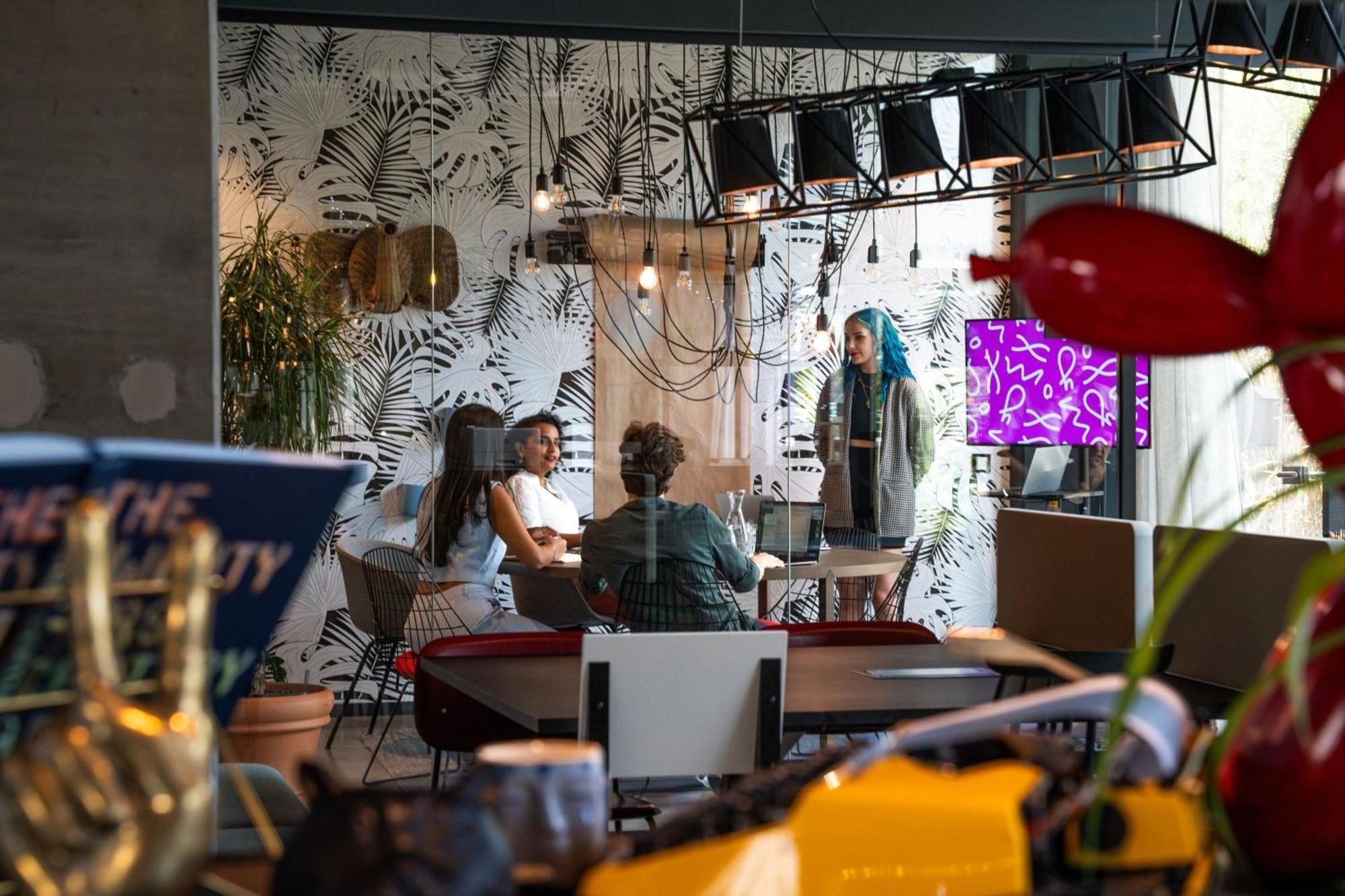 Hotel Moxy Utrecht Exterior foto