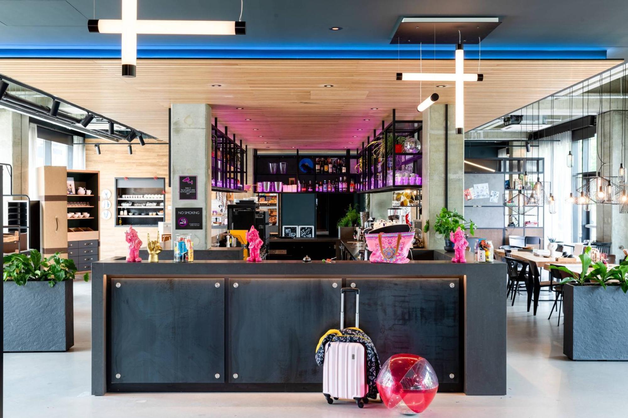 Hotel Moxy Utrecht Exterior foto